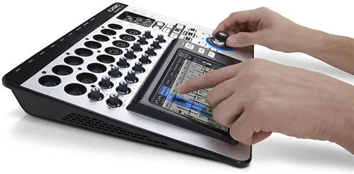Consola digital QSC